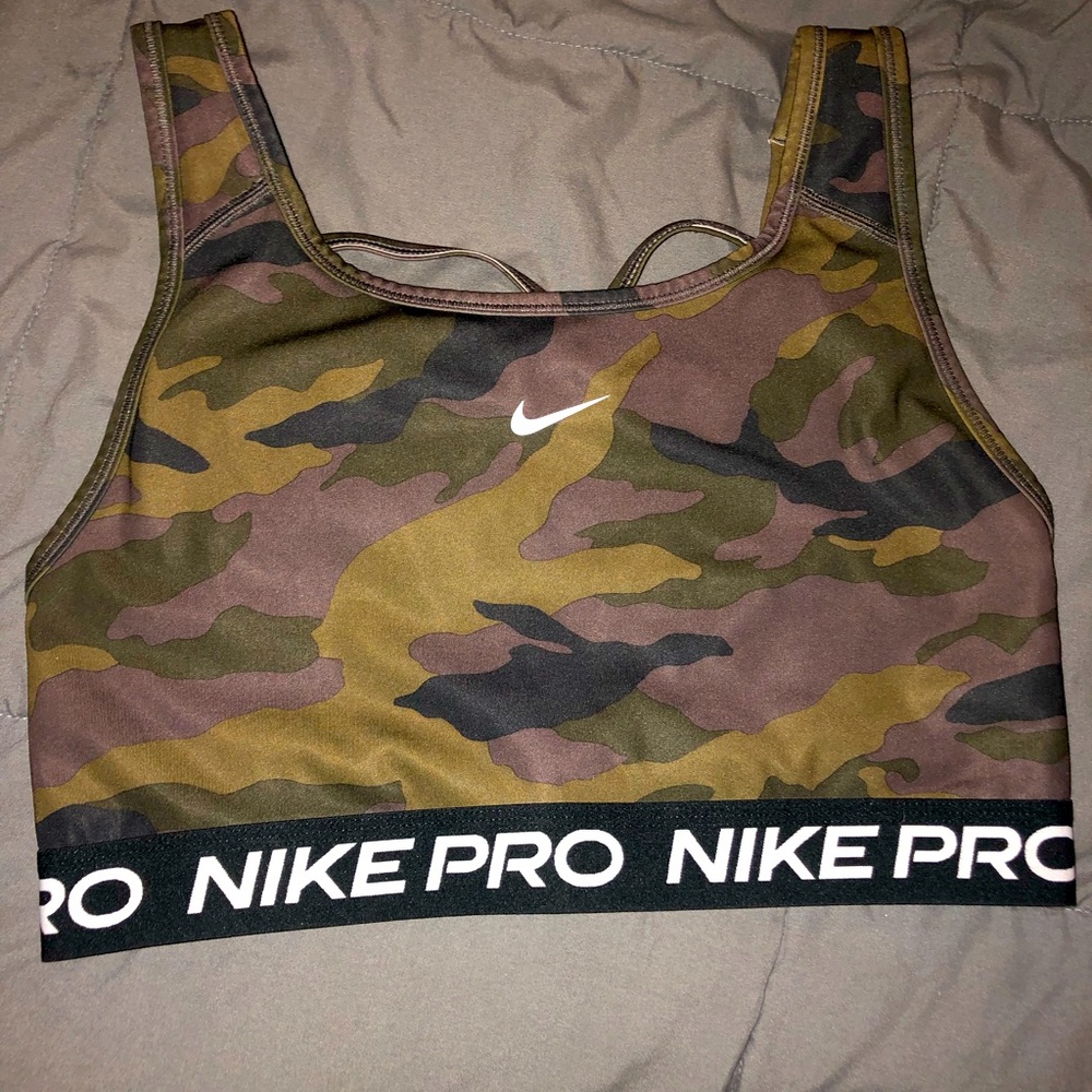 Nike Pro sports bra